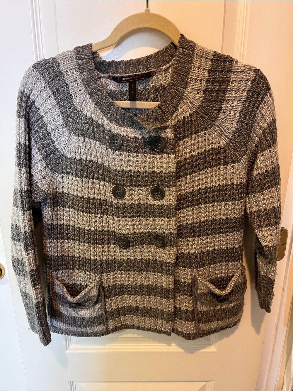 BCBGMaxAzria Gray & Cream Striped Double-Breasted Cardigan